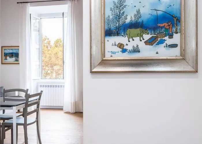 Trastevere Luxury Bright